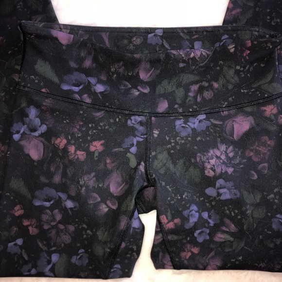 NWT Wunder Under LR Tight Size 8 - Picture 5 of 6